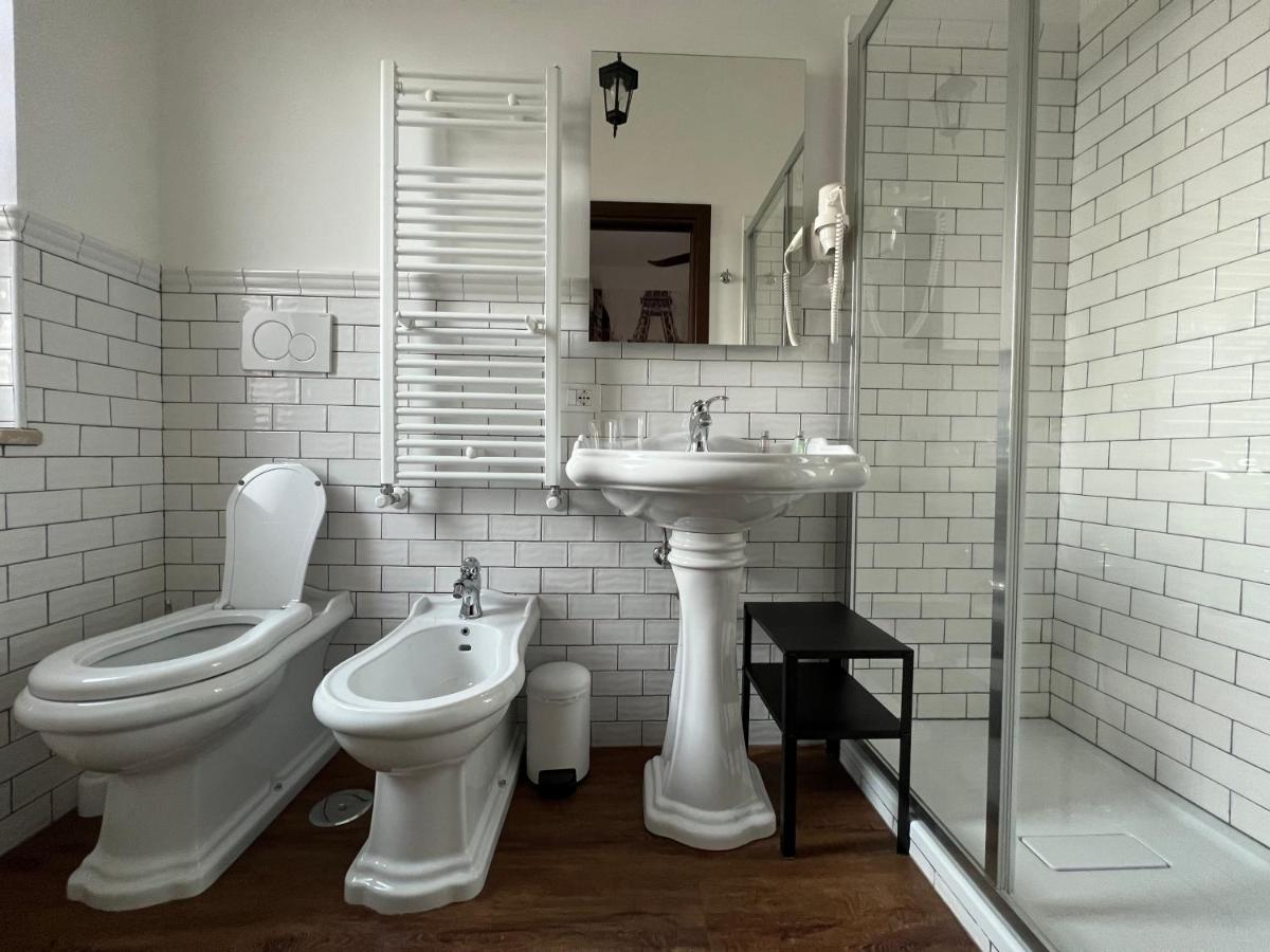 Guest House Le Gemelle Vagabonde Fiumicino Ngoại thất bức ảnh